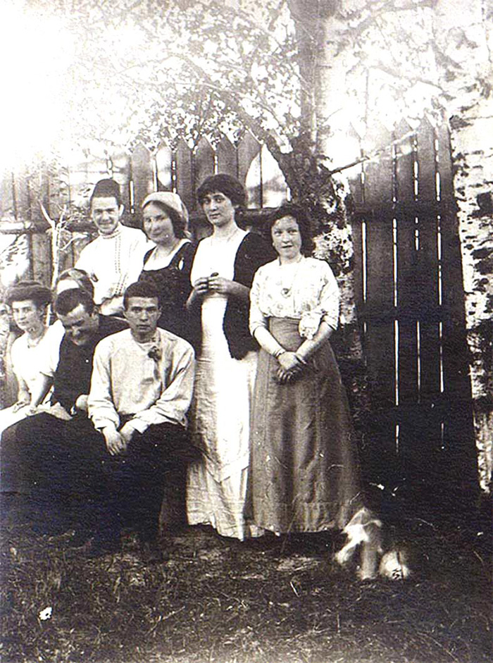  , 1911 . :   -,   - (  ),  ,   ; :   -,   - (?),   ,   .